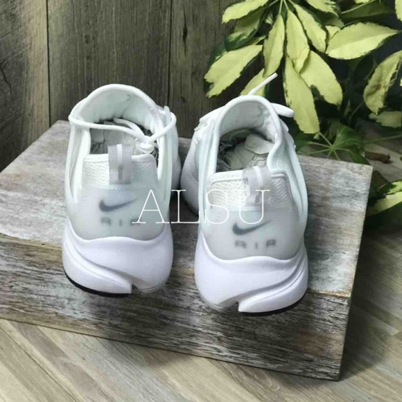 NWT  Nike Air Presto White W AUTHENTIC - Picture 3 of 8